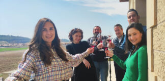 Sumilleres en Bodegas Tobía